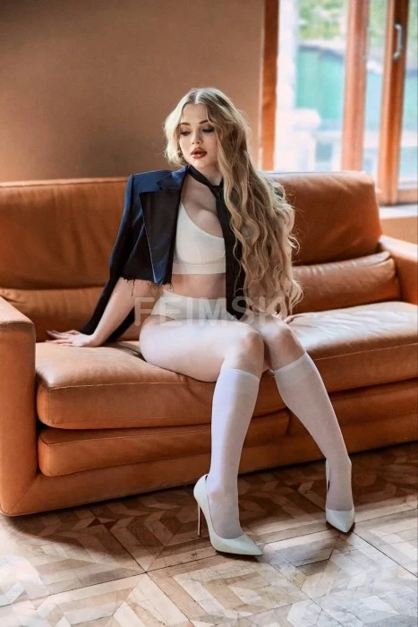 Полина