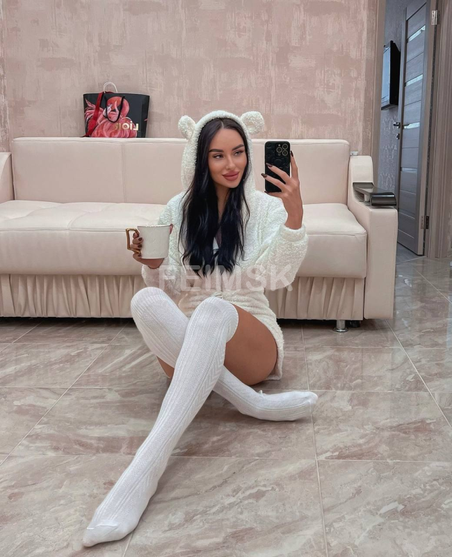 КАРОЛИНА